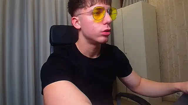 KellenWest online show from 02-14-26, 05:07