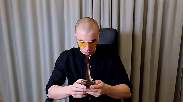 KellenWest online show from 03-29-26, 04:36