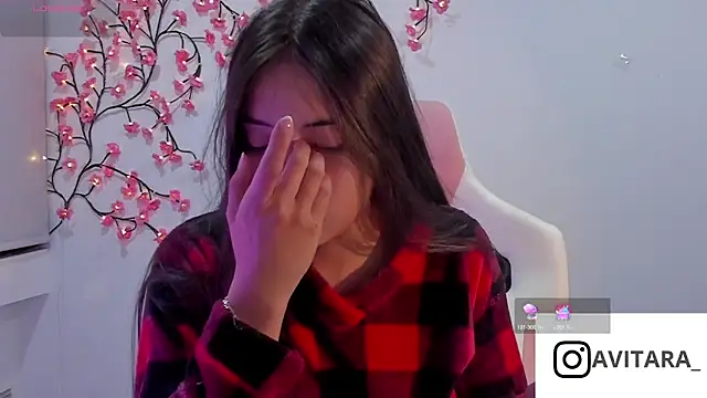 Snapshot of vanesita_ chatting on 05-18-26, 01:39 vanesita online show from 05-18-26, 01:39