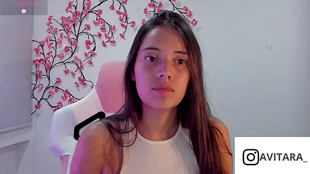 Snapshot of vanesita_ chatting on 05-14-26, 01:02 vanesita online show from 05-14-26, 01:02