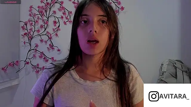 Snapshot of vanesita_ chatting on 06-10-26, 12:12 vanesita online show from 06-10-26, 12:12