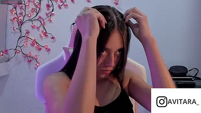 vanesita  online show from 06-19-26, 11:53