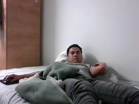 sweetpinoy2027 online show from 02-12-26, 04:51