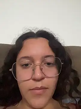 Snapshot of mayhoneyhot chatting on 02-26-26, 10:10 mayhoneyhot online show from 02-26-26, 10:10