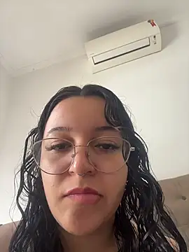 Snapshot of mayhoneyhot chatting on 07-31-26, 05:32 mayhoneyhot online show from 07-31-26, 05:32