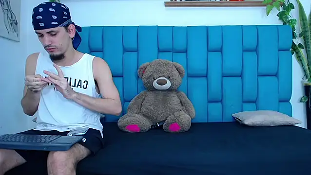 Snapshot of boy_Dirty_X chatting on 01-09-26, 05:14 boy Dirty X online show from 01-09-26, 05:14