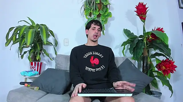 Snapshot of boy_Dirty_X chatting on 05-15-26, 04:54 boy Dirty X online show from 05-15-26, 04:54