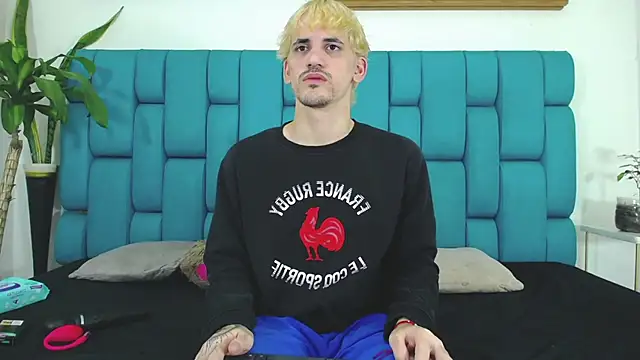 boy Dirty X online show from 06-27-26, 05:13