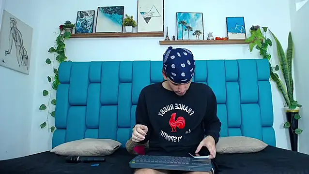 Snapshot of boy_Dirty_X chatting on 01-08-26, 05:13 boy Dirty X online show from 01-08-26, 05:13