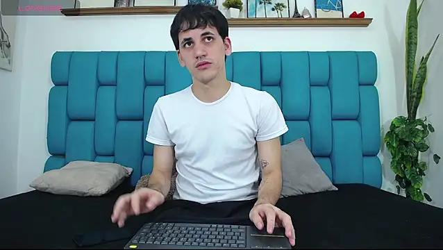 Snapshot of boy_Dirty_X chatting on 04-30-26, 02:51 boy Dirty X online show from 04-30-26, 02:51