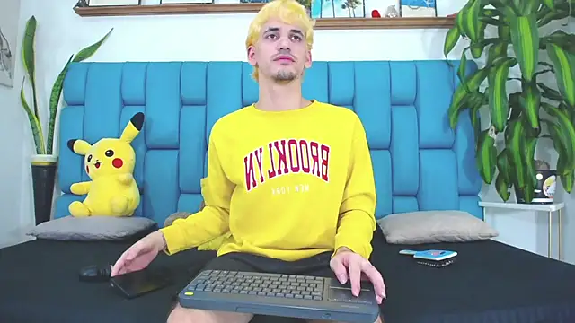 boy Dirty X online show from 06-18-26, 05:17