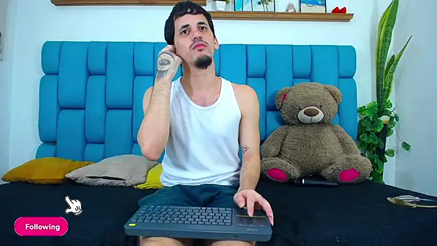 Snapshot of boy_Dirty_X chatting on 04-19-26, 05:19 boy Dirty X online show from 04-19-26, 05:19