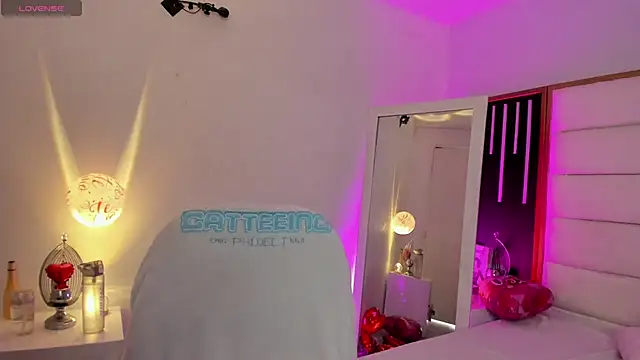 JuliMonroe19 online show from 02-12-26, 01:33