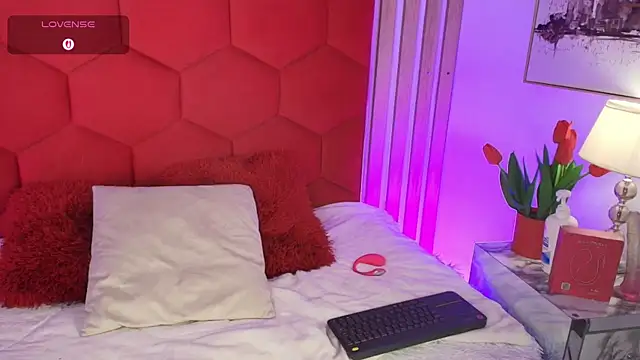 Snapshot of Owen_JP chatting on 04-28-26, 03:11 Owen JP online show from 04-28-26, 03:11