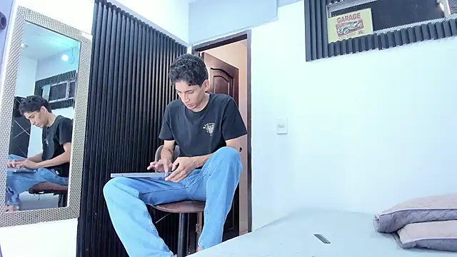 Snapshot of Emer_santos chatting on 05-09-26, 08:01 Emer santos online show from 05-09-26, 08:01