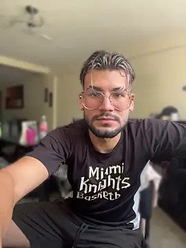 thedragonboyxxx online show from 04-10-26, 02:35