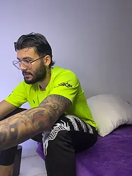 thedragonboyxxx online show from 02-09-26, 04:21