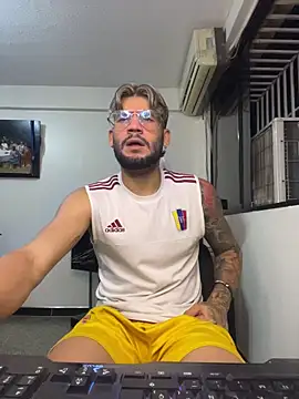 thedragonboyxxx online show from 03-26-26, 04:33