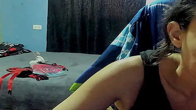 riquimona online show from 02-26-26, 06:30