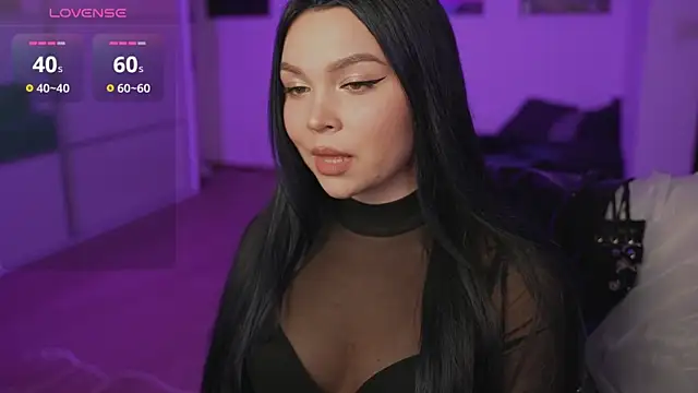 Snapshot of Dominatrix_Alice chatting on 12-18-25, 01:11 Dominatrix Alice online show from 12-18-25, 01:11