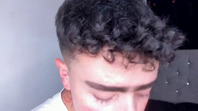 Snapshot of naughtysalomon__ chatting on 02-27-26, 02:45 naughtysalomon online show from 02-27-26, 02:45