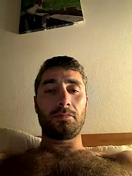 Snapshot of Josedmrx chatting on 12-16-25, 08:46 Josedmrx online show from 12-16-25, 08:46