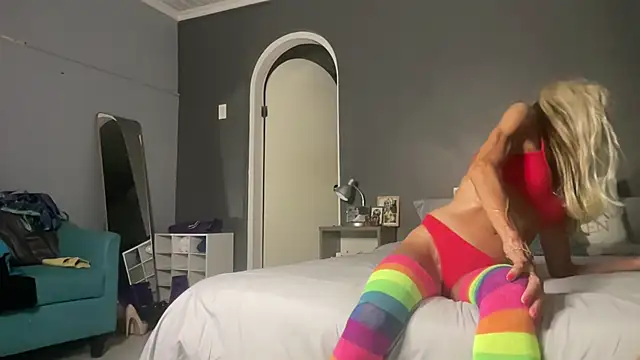 siennadiamond online show from 02-03-26, 01:27