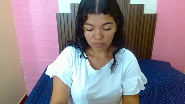 Heidy Colins online show from 01-17-26, 02:59