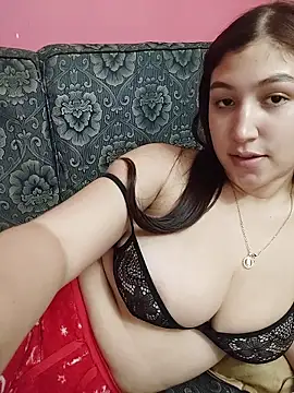 Snapshot of Aranzatits chatting on 01-08-26, 05:02 Aranzatits online show from 01-08-26, 05:02