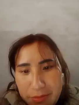 Belinda-686 online show from 12-18-25, 02:38