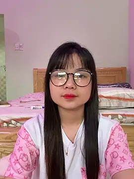    KARA    online show from 03-24-26, 04:01