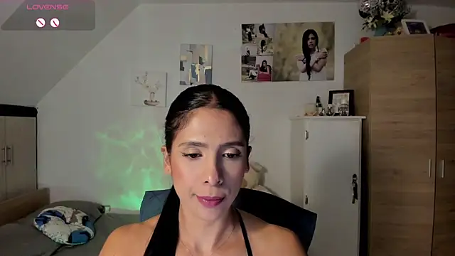 Snapshot of VEROSlen- chatting on 05-31-26, 03:01 VEROSlen- online show from 05-31-26, 03:01