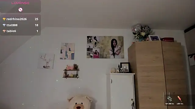 Snapshot of VEROSlen- chatting on 05-18-26, 03:39 VEROSlen- online show from 05-18-26, 03:39