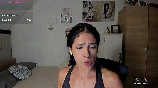 Snapshot of VEROSlen- chatting on 05-23-26, 04:11 VEROSlen- online show from 05-23-26, 04:11