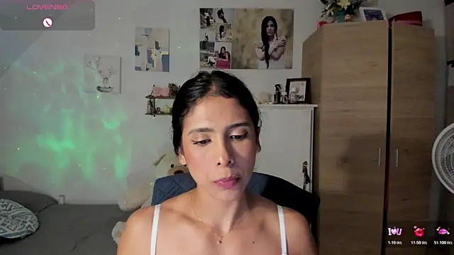 Snapshot of VEROSlen- chatting on 06-12-26, 03:26 VEROSlen- online show from 06-12-26, 03:26