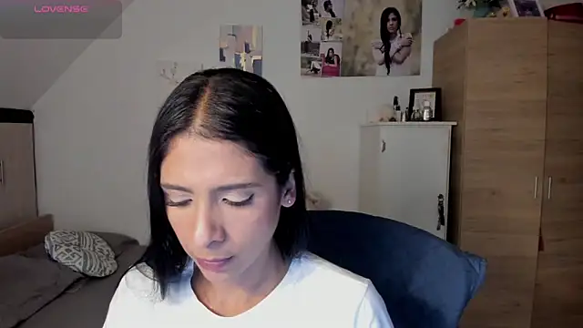 Snapshot of VEROSlen- chatting on 05-29-26, 02:39 VEROSlen- online show from 05-29-26, 02:39