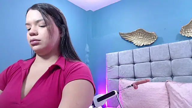 AuraArnau online show from 01-14-26, 02:09