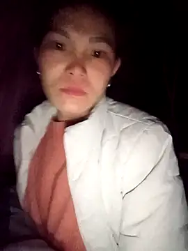 Snapshot of Girl_cutee chatting on 01-07-26, 07:41 Girl cutee online show from 01-07-26, 07:41