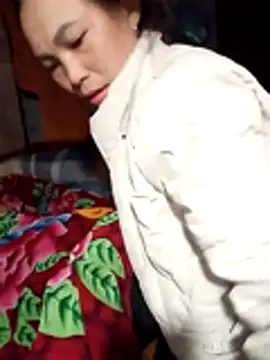 Snapshot of Girl_cutee chatting on 01-05-26, 08:34 Girl cutee online show from 01-05-26, 08:34