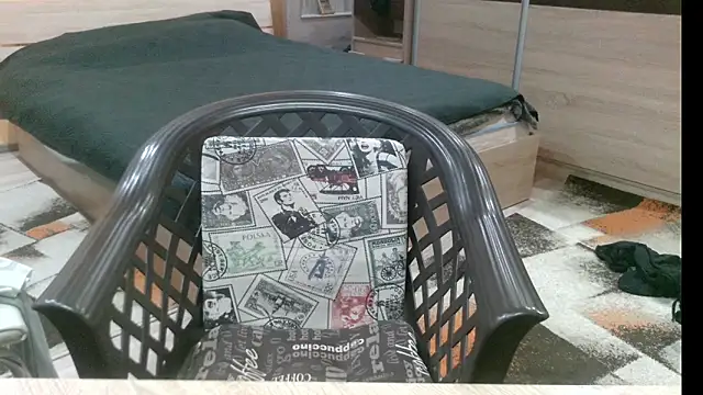 alieninhumanbody1 online show from 01-08-26, 01:17