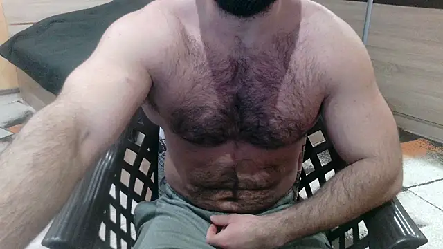 alieninhumanbody1 online show from 01-18-26, 06:33