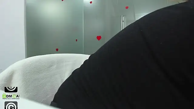 Snapshot of missdominna chatting on 05-15-26, 02:53 missdominna online show from 05-15-26, 02:53
