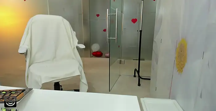 Snapshot of missdominna chatting on 02-17-26, 03:59 missdominna online show from 02-17-26, 03:59