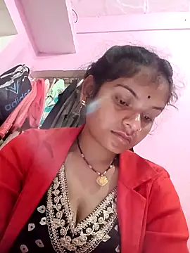 Snapshot of Uma_pande chatting on 02-11-26, 12:21 Uma pande online show from 02-11-26, 12:21