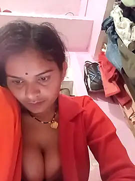 Snapshot of Uma_pande chatting on 02-12-26, 07:24 Uma pande online show from 02-12-26, 07:24