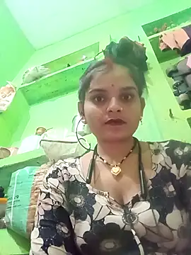 Snapshot of Uma_pande chatting on 12-20-25, 10:18 Uma pande online show from 12-20-25, 10:18