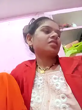 Snapshot of Uma_pande chatting on 02-19-26, 12:18 Uma pande online show from 02-19-26, 12:18