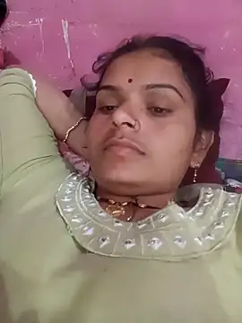 Snapshot of Uma_pande chatting on 02-07-26, 11:29 Uma pande online show from 02-07-26, 11:29