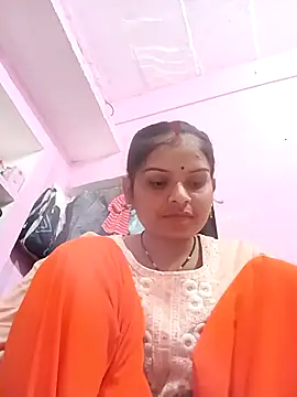 Snapshot of Uma_pande chatting on 02-18-26, 10:55 Uma pande online show from 02-18-26, 10:55