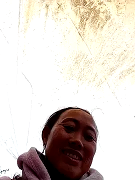 Snapshot of lemon-beo chatting on 12-16-25, 07:45 lemon-beo online show from 12-16-25, 07:45